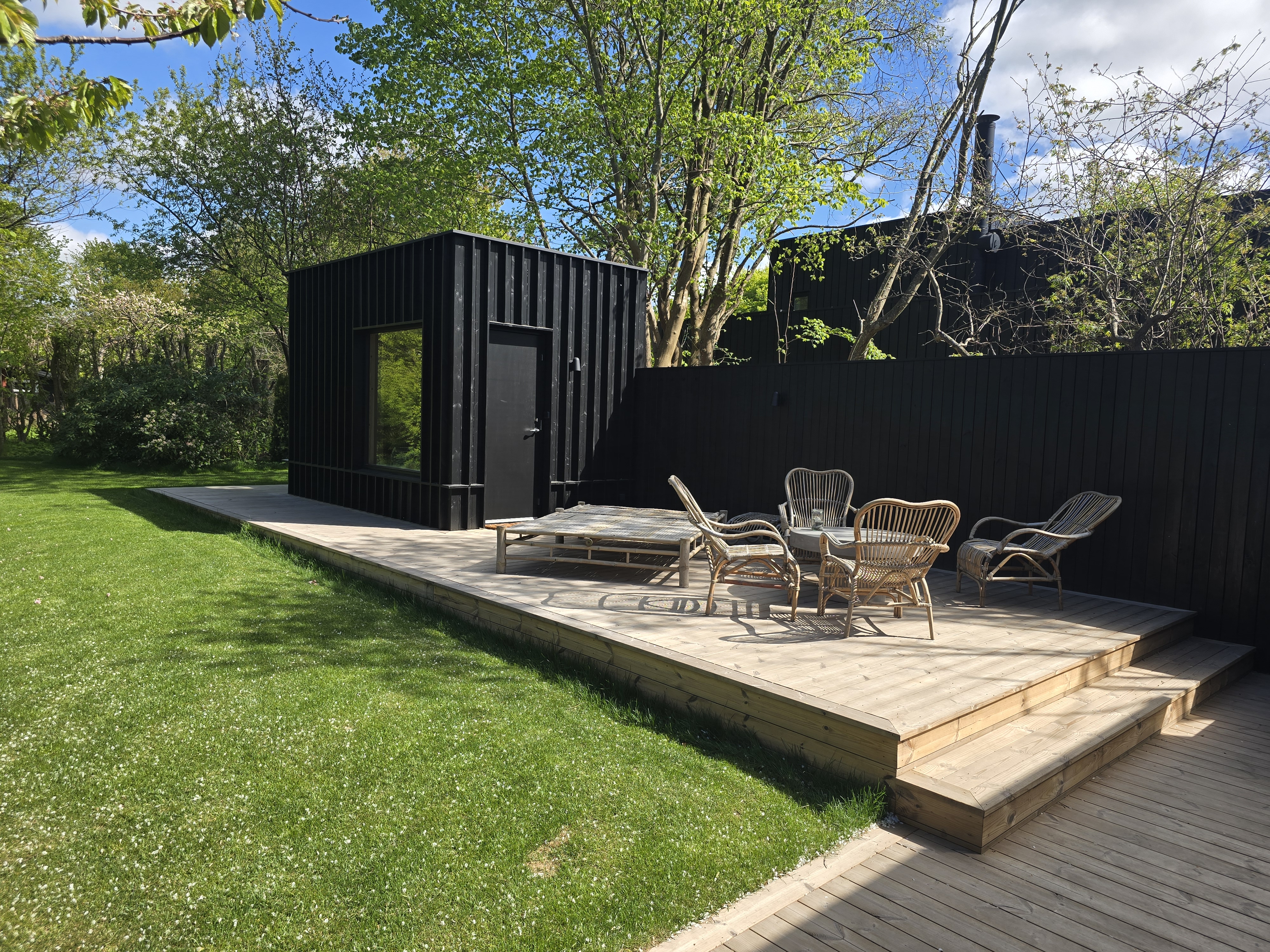 Wadstedvej anneks — terrasse og have